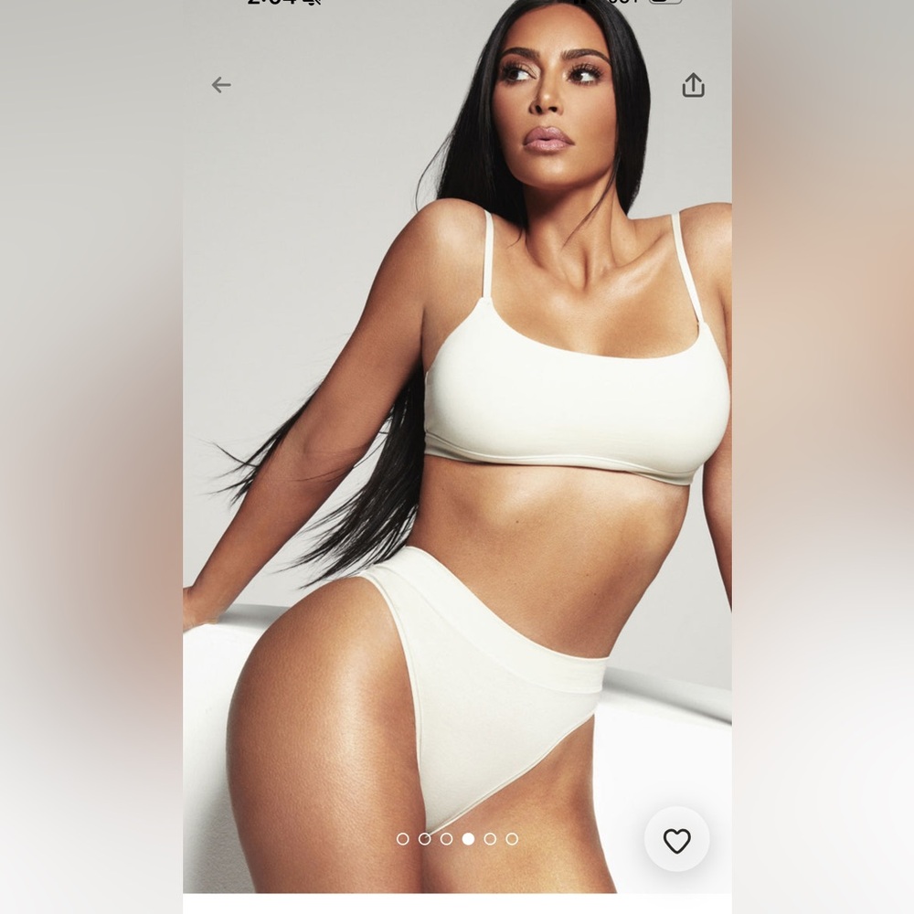 SKIMS Meneral Blue scoop Bralette size small